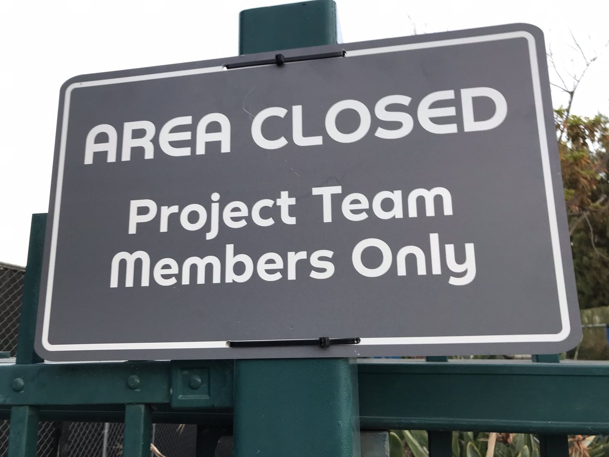 MagicAndWalnut's tweet image. The official typography of EPCOT has made its way to the West Coast! The construction site for the @Disneyland Hotel’s new, 12-story DVC tower includes signage that features EPCOT’s distinctive World Bold font.