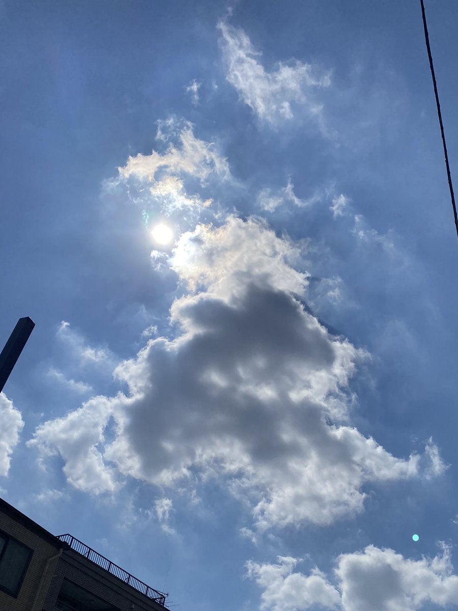 Kazueyahk's tweet photo. 2021.8.30
#キョウソラ
#いつかの空
#空好き
#彩雲
13:39 https://t.co/DcbOnwYtgJ