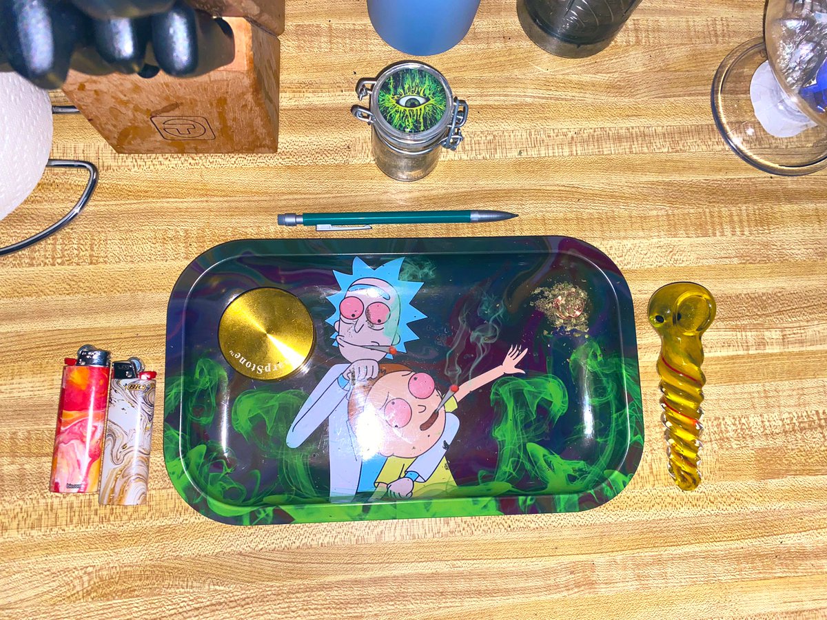 BackinBeter's tweet photo. $e$h Kit #legalizemarijuana #smallstreamer #twitch #StayLifted #Apex募集pc https://t.co/t7uFXKFZ0T
