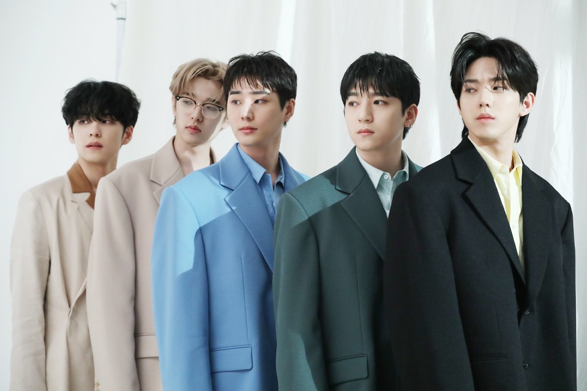briankangkong's tweet photo. Don't you just love them?🥺♥️ https://t.co/DMgoTP0BkZ