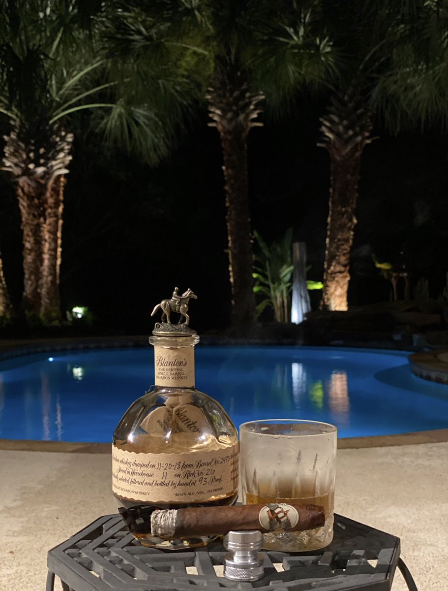 dcloeren's tweet photo. Starting Labor Day Weekend off on the right foot #blantons #alloutkings @CaldwellCigars https://t.co/CzgM9Jhe7e