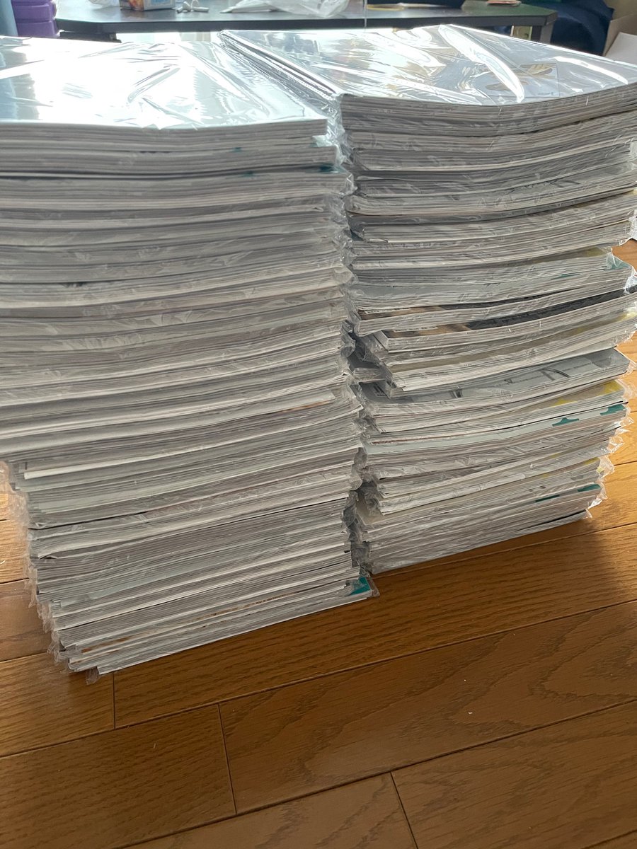 大変お待たせ致しました。今回到着分(2箱分)全て包装完了しました。明日の夕方集荷となります。あと4箱分今月中到着予定です！