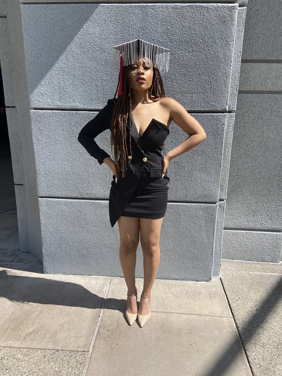 Thatssosavv's tweet image. Cause I’m obsessed how my grad cap came out Imma post it here too🥺 FIDM class of 2021 Bachelors of the Arts ✨#fidm #fidmgrad