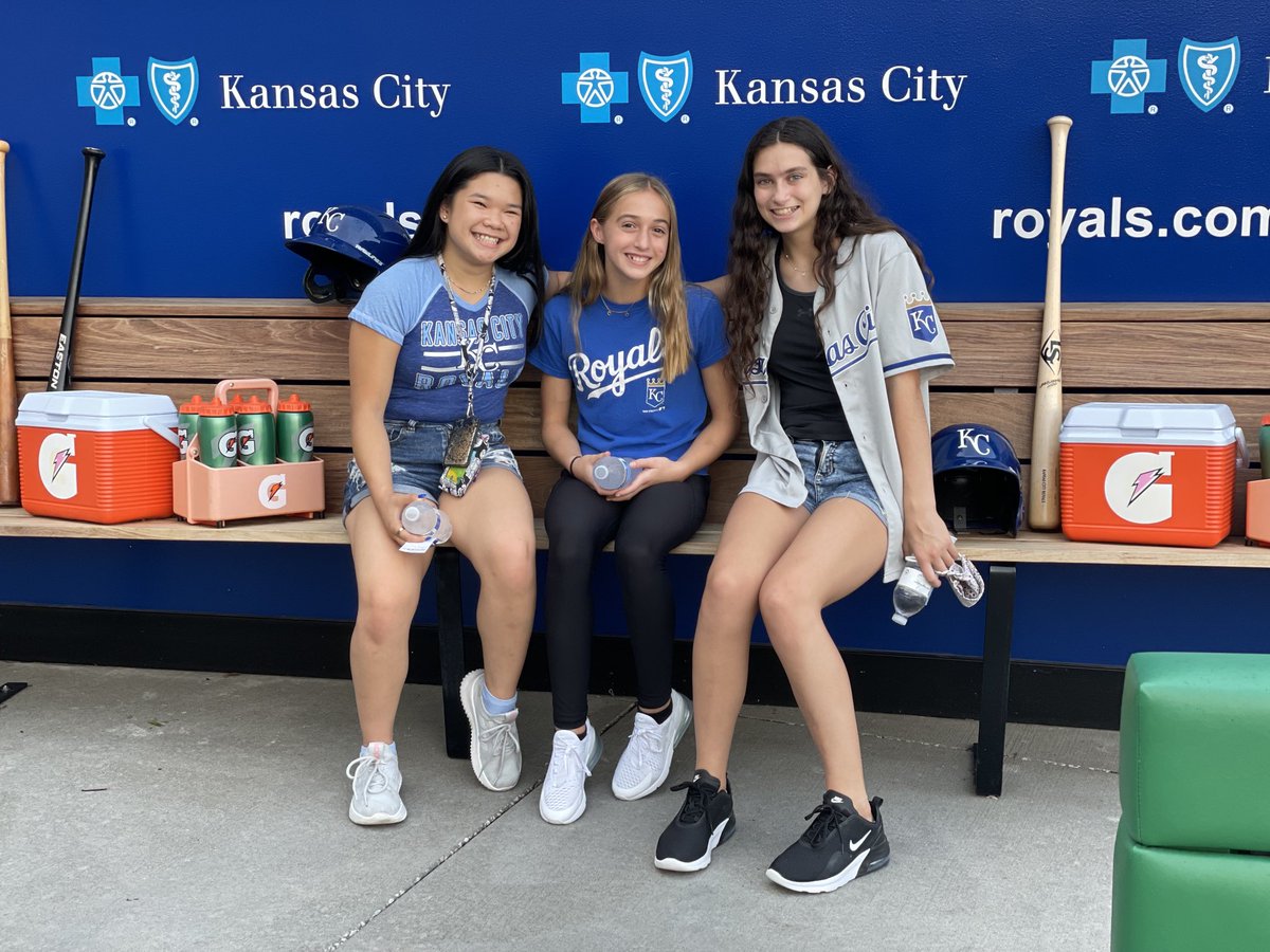 sable327's tweet photo. #BlueKCDugout https://t.co/QryMKxYijB