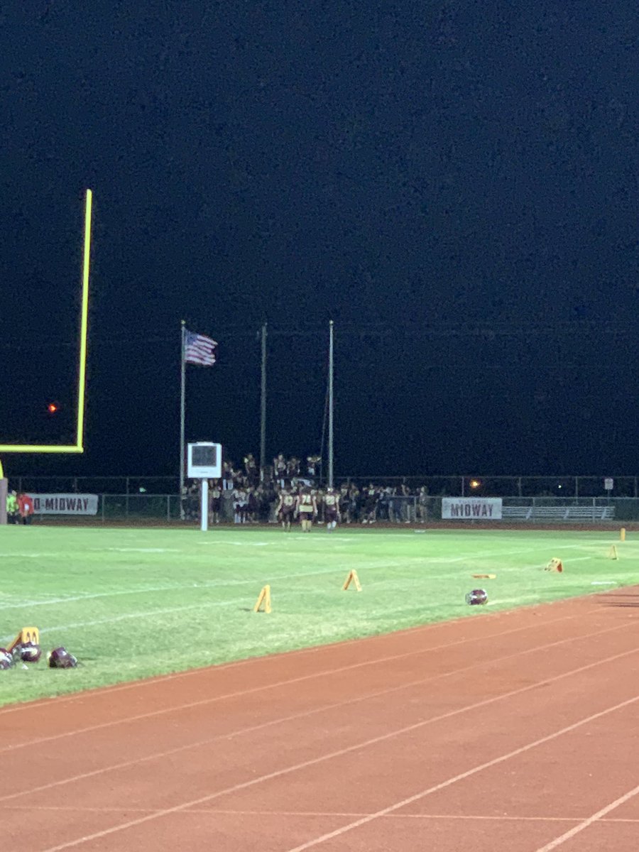Scoreboard went a little crazy....Warriors get the W...44-14 over the Texans 🏈™️🏈 That TM flag looks good flying high ⭐️™️⭐️