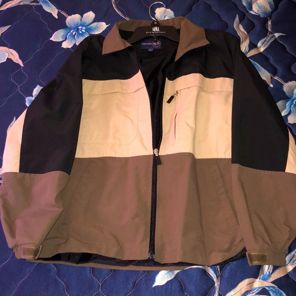 Gizzmo087's tweet photo. So good I had to share! Check out all the items I'm loving on @Poshmarkapp #poshmark #fashion #style #shopmycloset #voyager #goodfellowco #casualwear: https://t.co/nO0BwcxI8V https://t.co/MpfvLZNvJR
