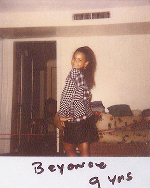 Bey_Legion's tweet image. Happy 40th birthday to the greatest performer of all time.

One of the most influential, impactful, talented, and extraordinary artists of all time — w/ a 24-plus-year career and still on top of the game.

The Queen: BEYONCÉ. 👑🐝