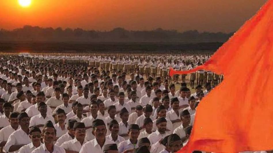 amantiglaniya's tweet photo. Retweet And Top This Trend Triangular flag on post

#आरएसएस_देश_की_शान

@beingarun28 https://t.co/YtHkxtVBn0