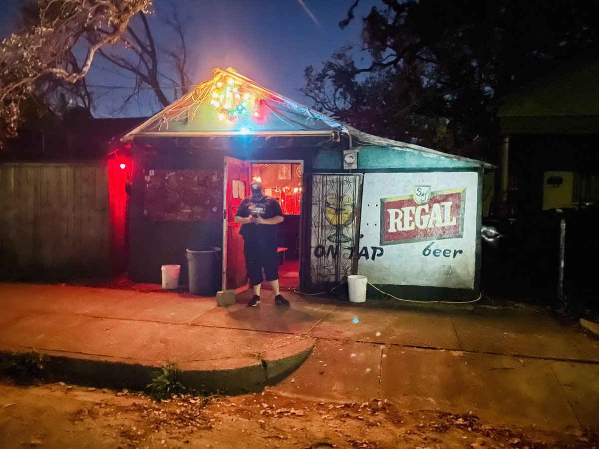 dbaneworleans's tweet photo. Let there be light! @snakeandjakes https://t.co/bHPUDz80H5