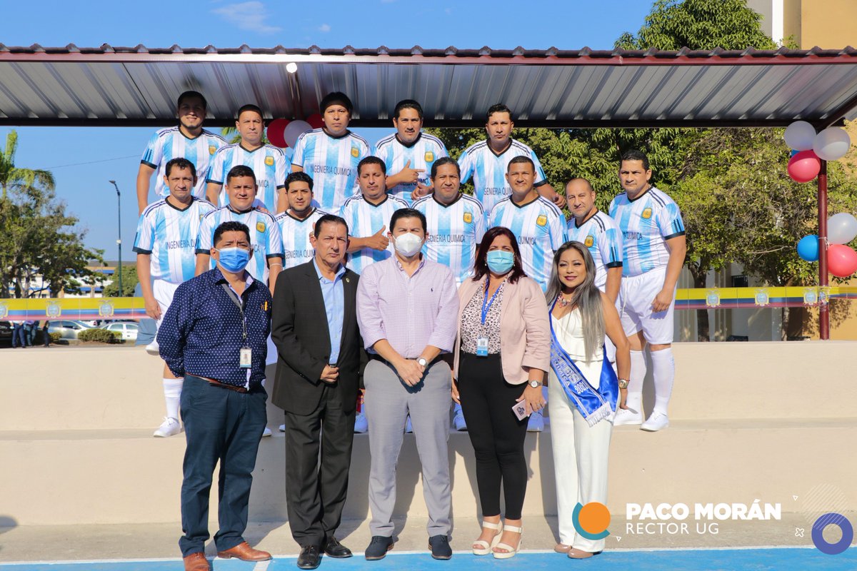 PacoRector's tweet photo. Hoy pudimos disfrutar de una tarde de integración entre autoridades, amigos y estudiantes de la UG.
La Facultad de Jurisprudencia, Ciencias Sociales y Políticas, inauguró su cancha deportiva, una readecuadación que fue posible por el apoyo de ex alumnos.
#PacoRectorUG https://t.co/m8MjE1l2OP