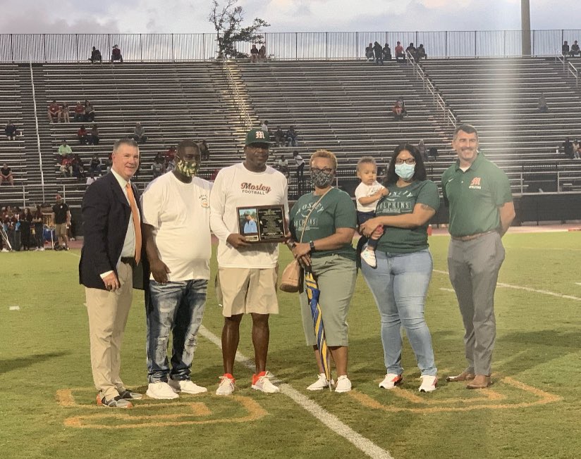 MosleyDolphinFB's tweet image. Congratulations to @gatorboi98 on being inducted into the Mosley High School Athletic Hall of Fame. True Panama City LEGEND!!!!