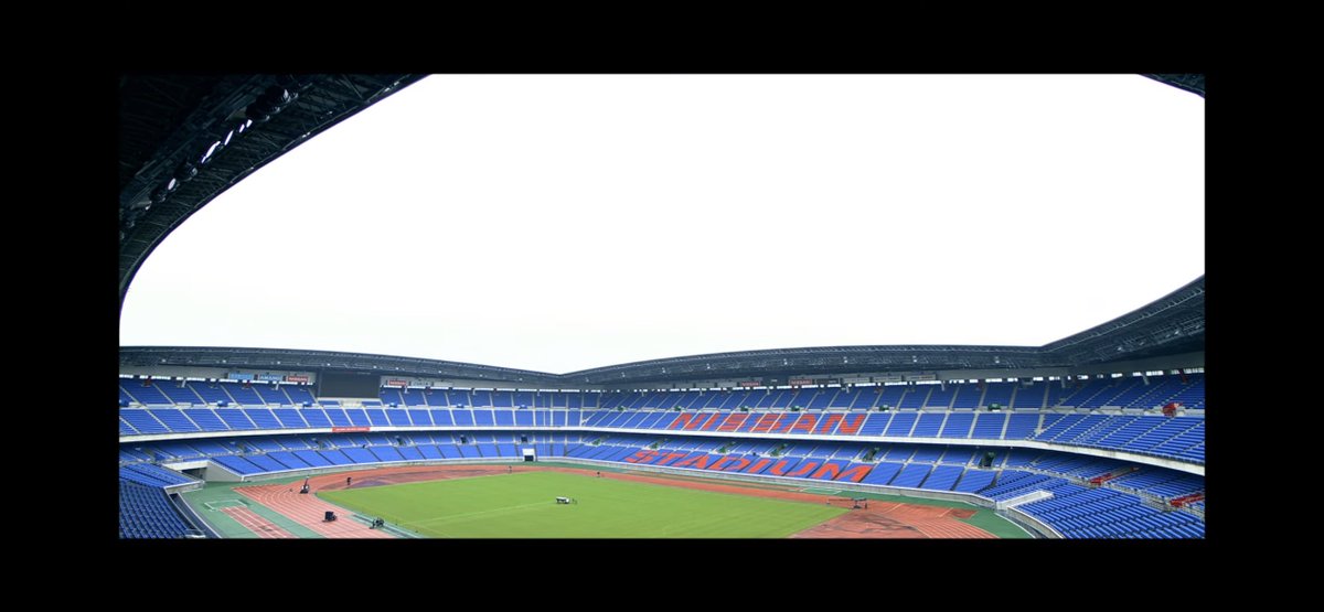 カズワタベ 藤井風のライブ配信15万人くらい見てるんだけど 会場の日産スタジアムのキャパの倍以上って考えるとすごいな T Co Wzyxe8kw72