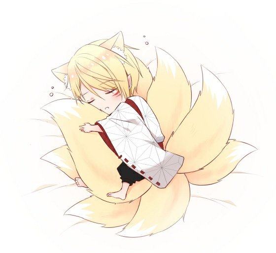 小さな頃はよくまんまるの毛玉になってスヤスヤしていたら可愛いなという妄想🦊

※年齢操作