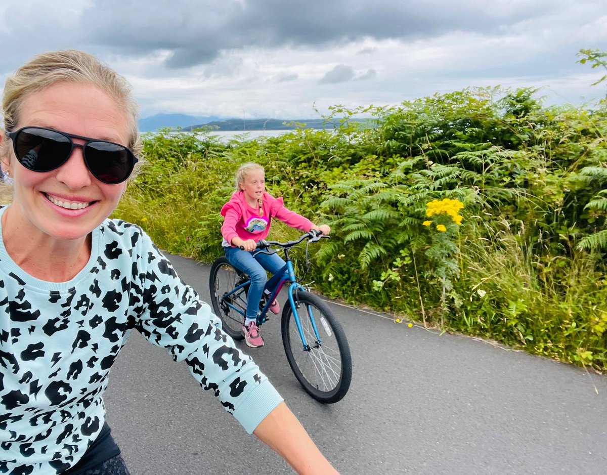 MairiMMcInnes's tweet photo. This weekend #TeamPwC are taking part in #BreakTheCycle with @SocialBite_ @chrishoy - cycling 60 miles from Glasgow to Edinburgh. Plz donate for the important cause of beating homelessness. Go to @SocialBite_ 💪🏻🚴 @PwC_UK @PwC #LifeatPwC #PwCProud @EdinburghWatch @Glasgow_Live https://t.co/VX19cC6kNH