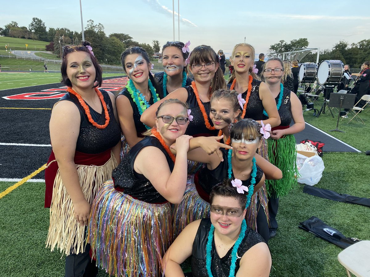 EF_BandBoosters's tweet photo. What a great first show for the band! #mettlealloy #pittsburghmarchingbands #elizabethforward #smallbutmighty @EFWarriorMusic https://t.co/WKJiqDsim0