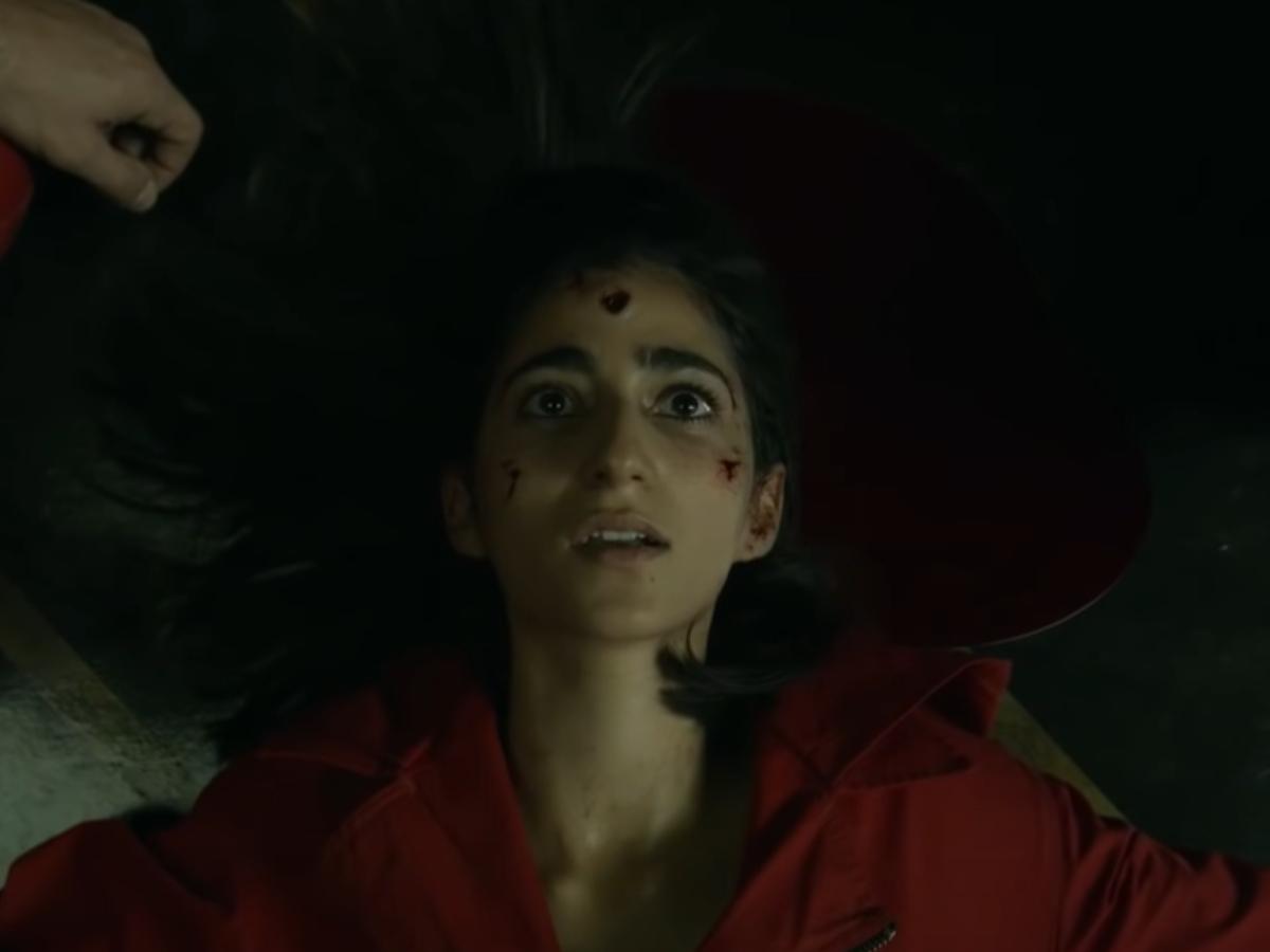 _ankulicious's tweet photo. #MoneyHeistSeason5 #MoneyHeist5 
#MONEYHEISTMY #LaCasaDePapael5 
#LaCasaDePapael #UrsulaCorbero
#pedroalonso #AlbaFlores

"Stop crying", They are just characters"

The characters : https://t.co/mpEqVkNBs6