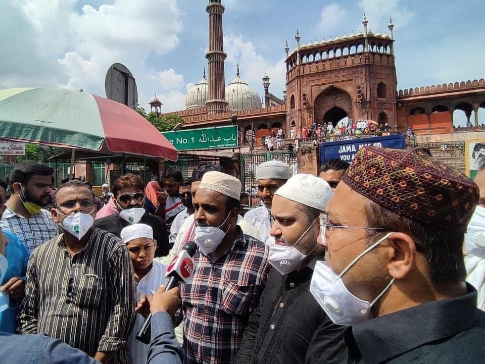 KaleemulHafeez's tweet photo. दिल्ली की बेटी राबिया सैफ़ी को इंसाफ़ दिलाने के लिए कल जुमे की नमाज़ के बाद दिल्ली मजलिस ने दिल्ली जामा मस्जिद गेट न. 1 के सामने से प्रदर्शन किया

#JusticeForRabiya https://t.co/gil1Yr2cPj