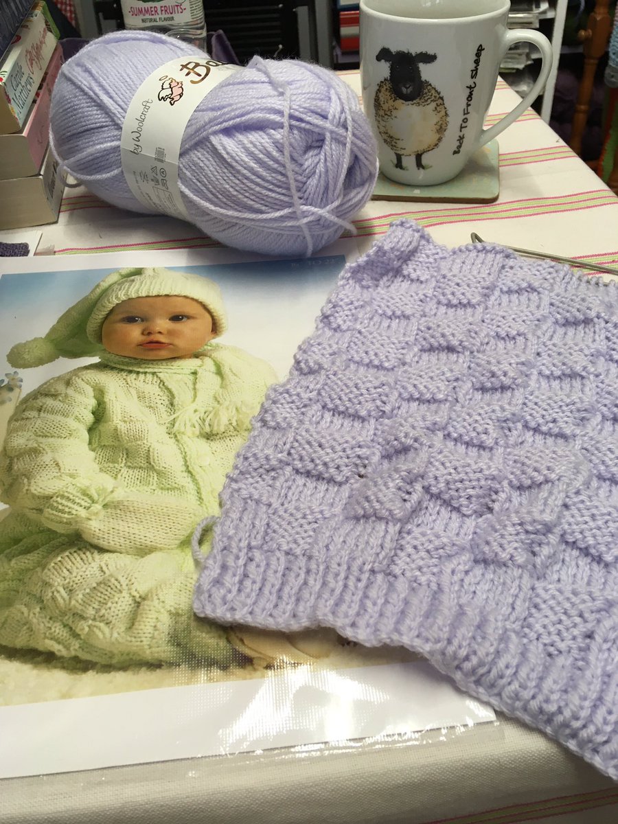 HandKnittedLove's tweet photo. Light this morning isn’t marvellous to show the colour of my knitting. I’ve completed the little cardigan needs buttons & leggings are on the needles now it’s a lovely pattern to knit up! #wool #yarn #knitting #babyknits #babycardigan #pramset #familyknitting #relaxation #therapy https://t.co/TL0pOwOI6p