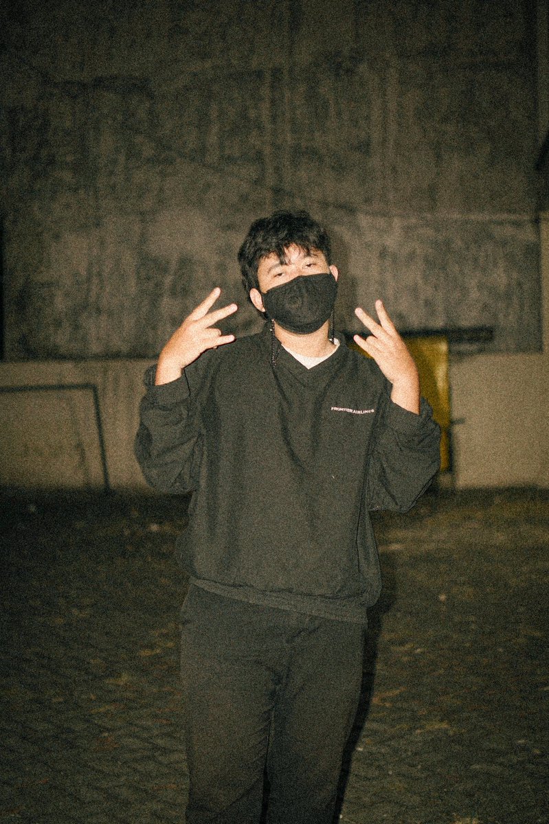 tersinyalir's tweet photo. pose ny uda bagus belom? https://t.co/sFMIs5MoAy