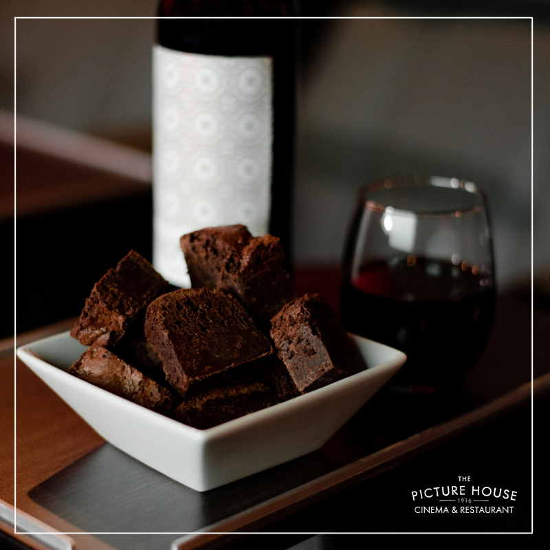 PictureHouseUck's tweet photo. Brownies and red wine a perfect combination....have you visited The Lounge?  See what's on...

#brownies #seatservice #theloungeuckfield #snacks #uckfield #eastsussex
https://t.co/DGGohHBVYK https://t.co/NbIsW63nCq