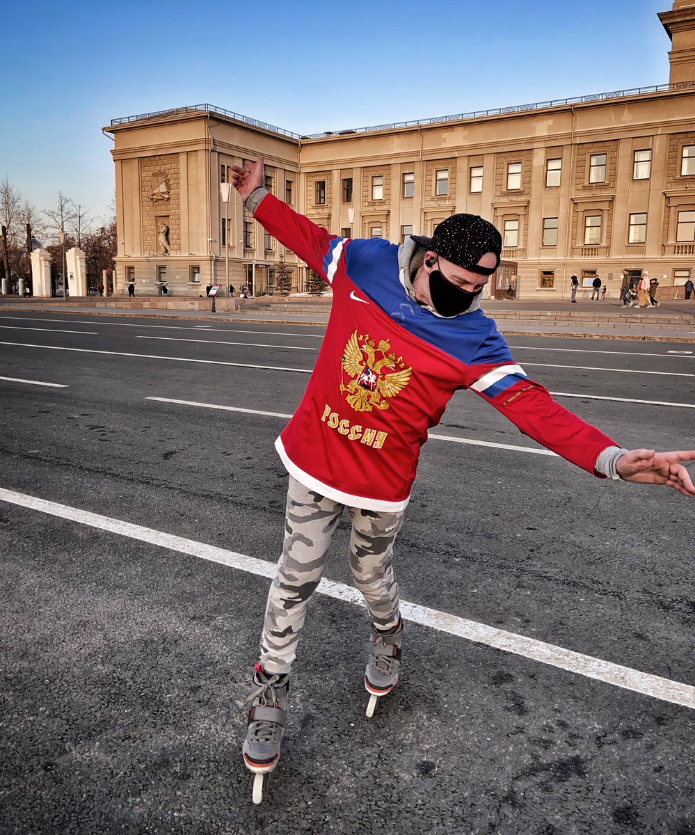 Tancor1968's tweet photo. Summer был ВеликоЛепен. Чтож. Полакомимся Autumn..
#Sergio99 #Captain #RollersBrothers #DreamTeam #Rollerblade #CrazyRollers #PositiveStyle #AdrenalineNoLimit #РоллерыСамары #ТотСамыйТусовщик #НаРоликахИсБутылкойНаГолове https://t.co/t56TGPJWQV