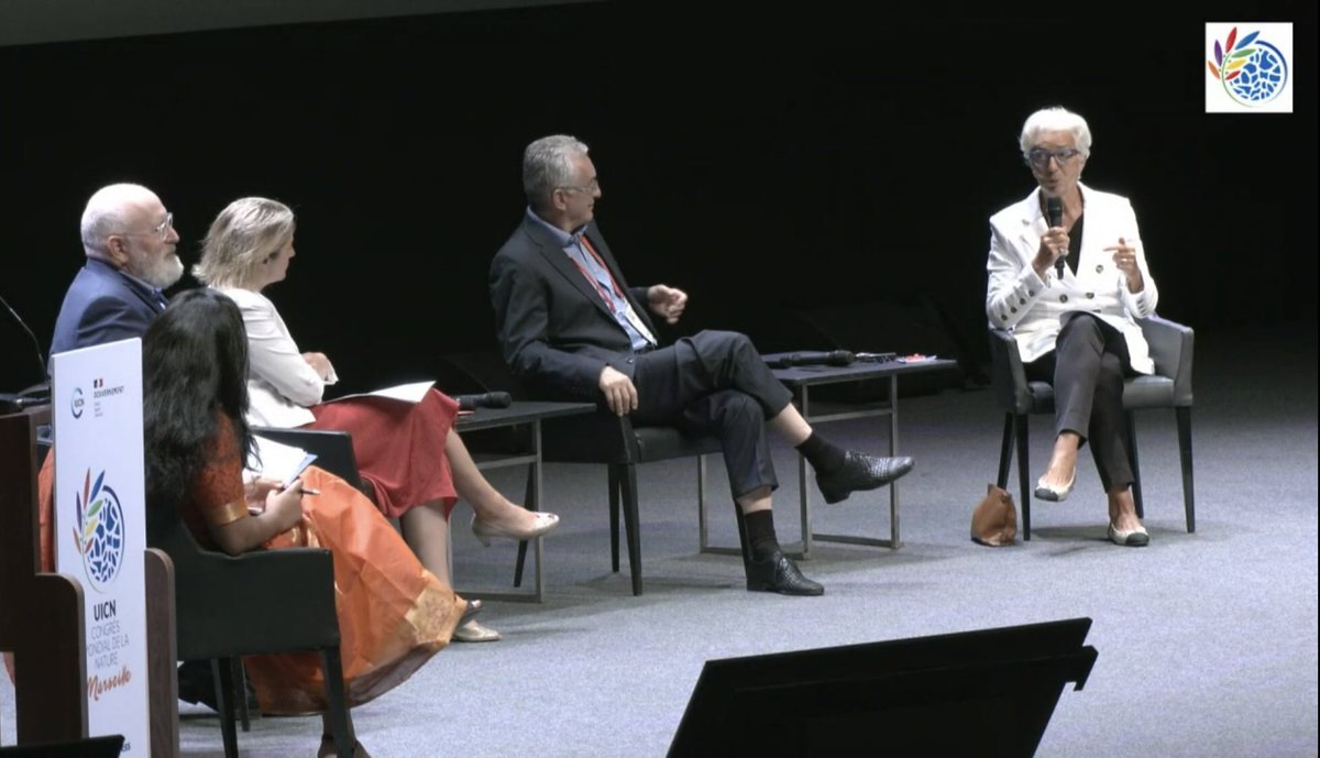 #IUCNcongress Dans son propos introductif Christine Lagarde salue la parité de cette session, aussi bien pour le panel d’intervenants que pour le public👏 une fois de plus respect Madame Lagarde.