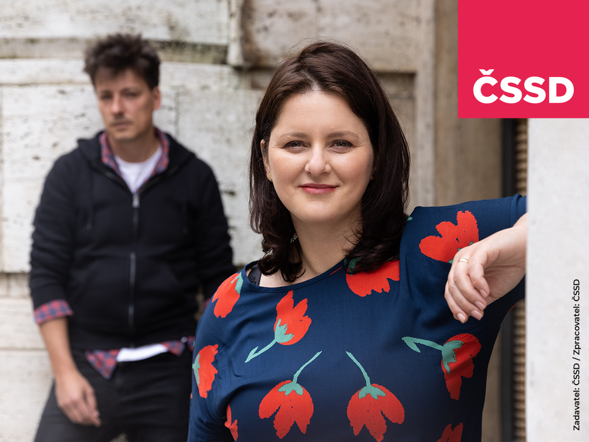 JMalacova's tweet photo. To jsme my, Jana a Matěj. Hustá dvojka. Jsem ráda, že Matěj Stropnický se mnou kandiduje za @CSSD🌹 v Praze. Oba máme dostatek elánu do boje za lidi, kteří dělají všechno správně, a přesto sotva utáhnou nájem nebo hypotéku. Děkujeme za důvěru❤️. https://t.co/BQC4F6aHJD