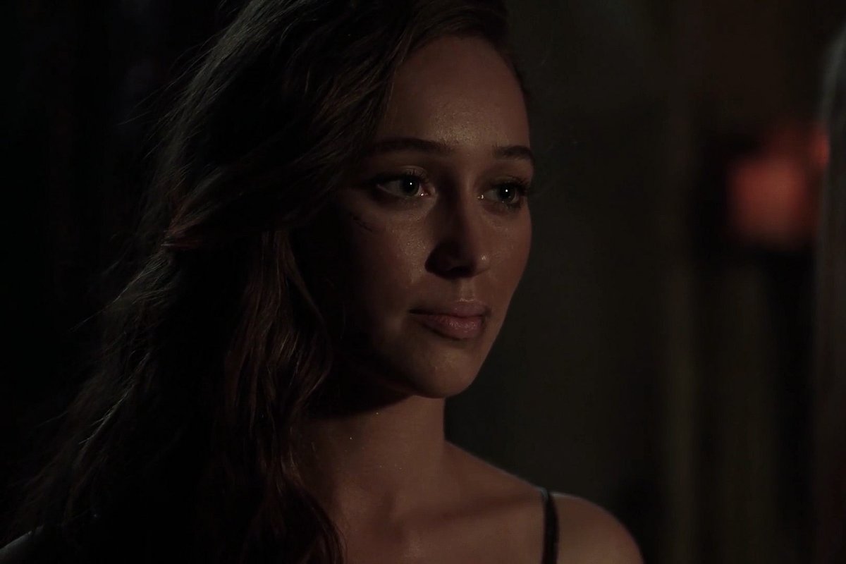 IexaIovesyou's tweet photo. lexa is so proud of you <3 https://t.co/GaKL0qKGCh