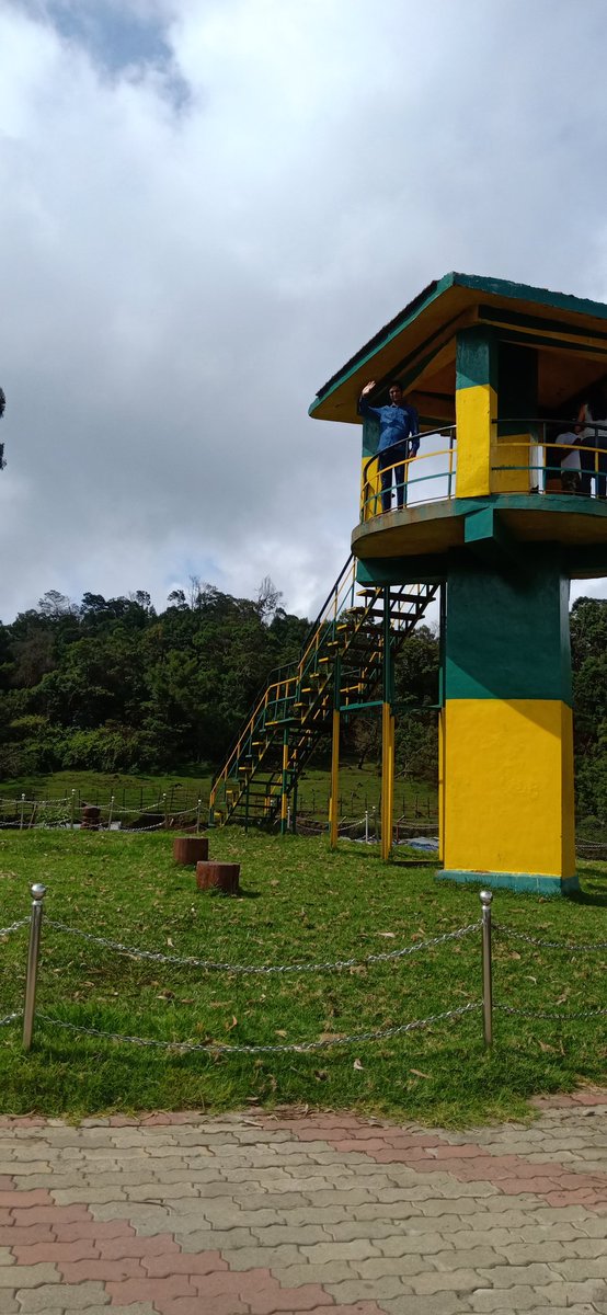 Ajaychairman's tweet photo. In Pics.
#BryantPark & #MoirPoint in #Kodaikanal
#Tourism
#Travel https://t.co/KoJebQGs73