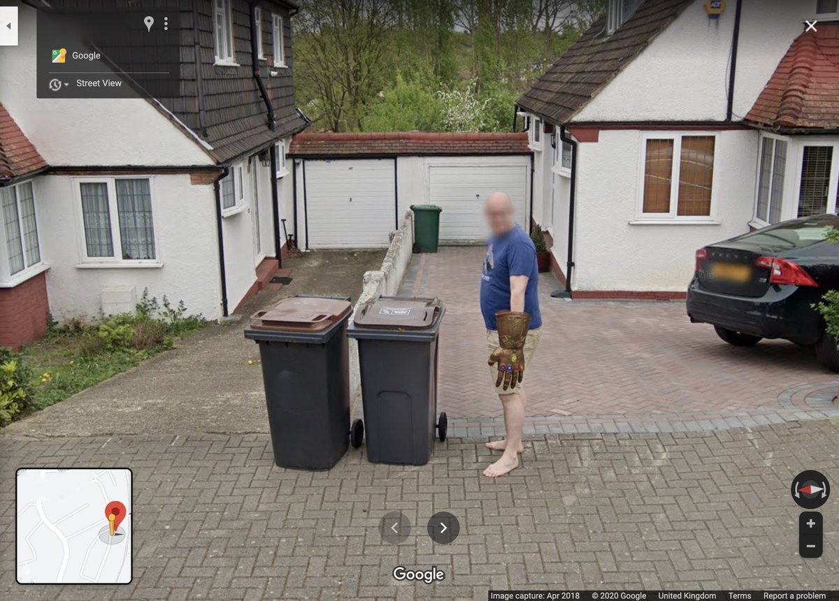 MarshallJulius's tweet image. My neighbour popped round with his son. He wanted to meet me as, at least in their house, I'm the "Famous Google Maps Thanos Guy". Turns out I was snapped on Street View a few years ago! 🤓
