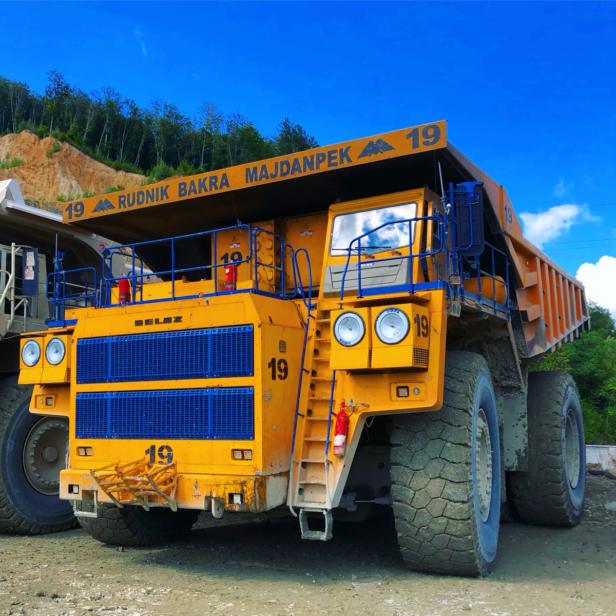 HaianTyre's tweet photo. In order to deliver a lower cost per hour, resulting in a higher ROI for the client, @HaianTyre has ongoing knowledge of the customer's needs and jobsite requirements. According to tire usage, R&amp;D department improved the pattern and compound to develop 710 pattern.

#miningtires https://t.co/c7IQaEKAkq