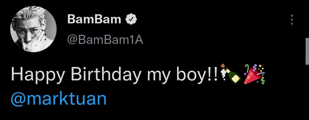 มาร์ค : My riBBon
แบม : my boy!
ค่าาาาา คือมาร์คแบมเลิกแสดงความเป็นเจ้าของกันเนาะ 😌