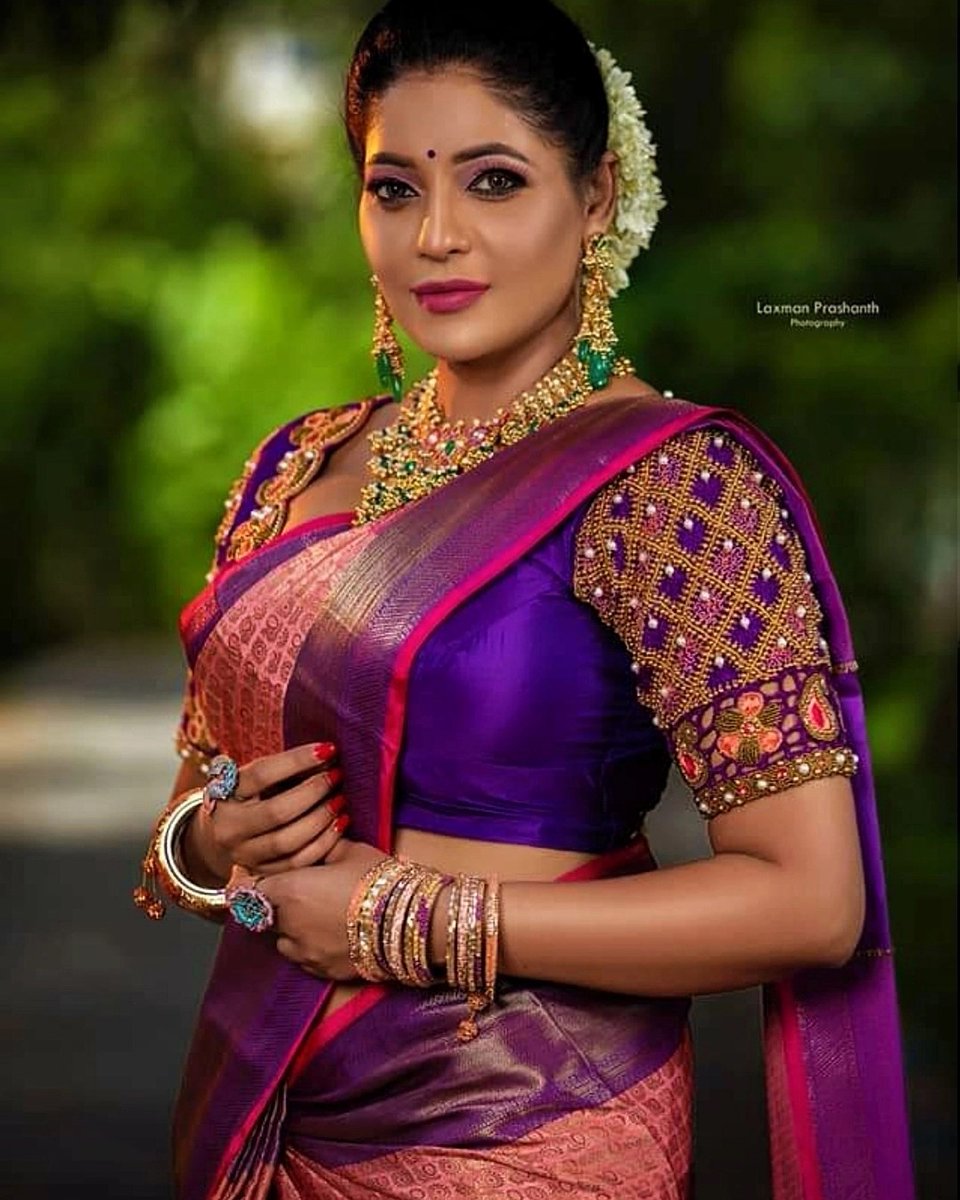 FilmFlickoff's tweet photo. Alluring #Reshmapasupeleti 💜
@reshupasupuleti https://t.co/3PPFjrttW5