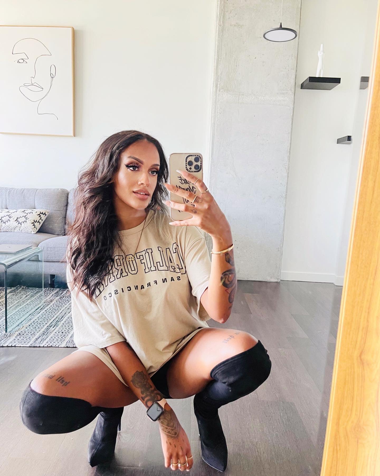 Zoey Sinn LA December 8-15 ️ on Twitter: "This Goddess is obsessed with