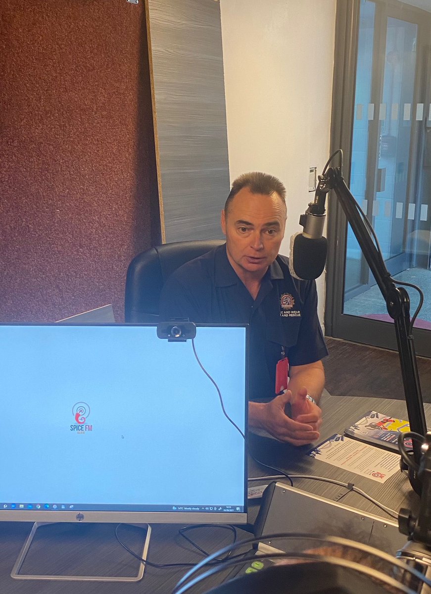 TWFRSSW's tweet photo. Great to hear @jonip21 talking on @spicefm about @_ukro #festivalofrescue right now. Thanks @spicefm https://t.co/G3vxMSFaE6