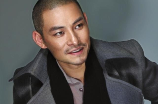 cinemadeinasia's tweet photo. Fiel retrato a #AndyLau y reconocido por haber sido su doble en multitud de ocasiones, tal día como hoy pero de 1978 nació el actor y cantante #DuYiheng, también conocido por #JohnDo o #MarkDu. Recientemente le hemos podido ver como #DetectiveDee así como en varios Cdramas. https://t.co/Hc5zjf0ePP