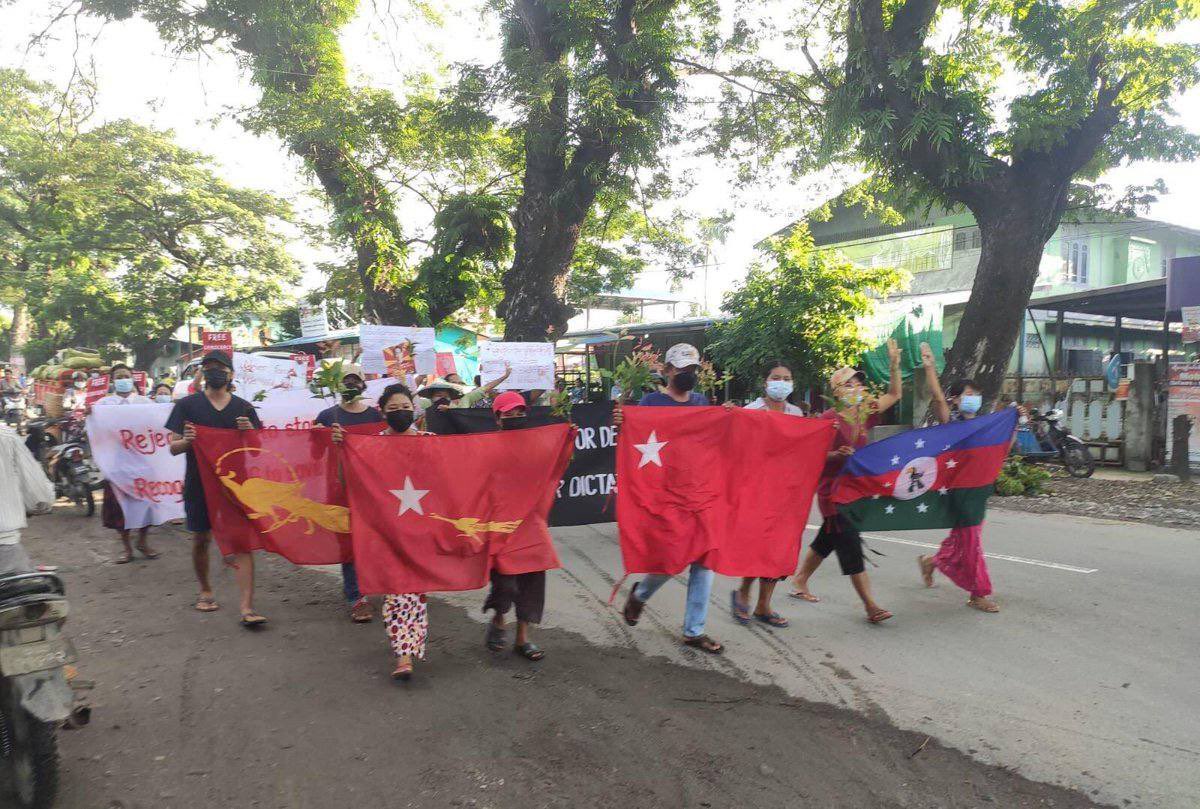 BurmaSpring2021's tweet photo. Protest against military dictatorship by General Strike of Kale locals  #TakeAction_NoMoreWords #WhatsHappeningInMyanmar #Sep4Coup https://t.co/uvQRbzRHmx