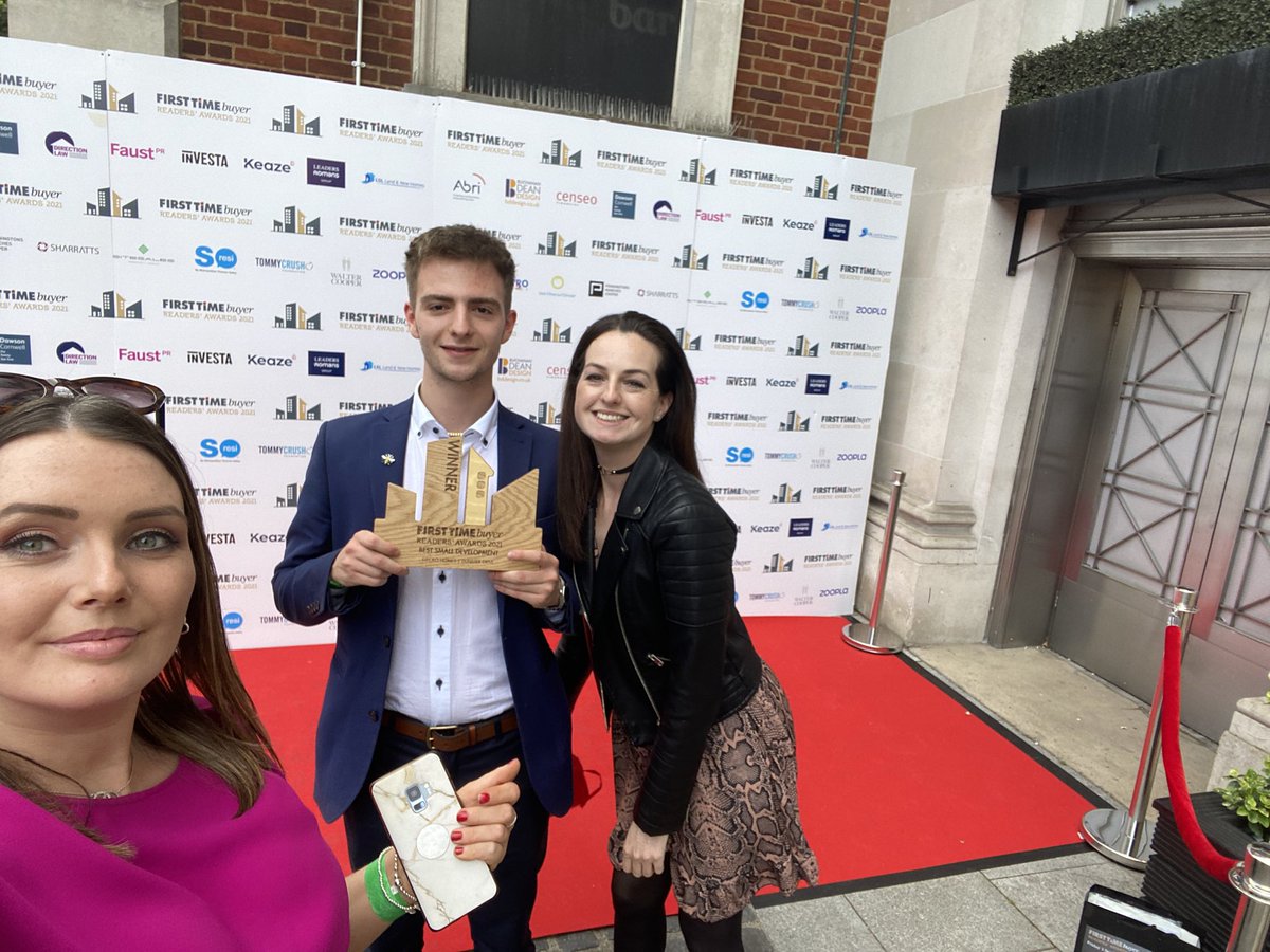Thank you <a href="/LyndaFTB/">Lynda Clark</a> @firsttimebuyer for a lovely day yesterday. #ftbawards #winners Our development in Urmston won Best Small Development in the North 🏅🙌