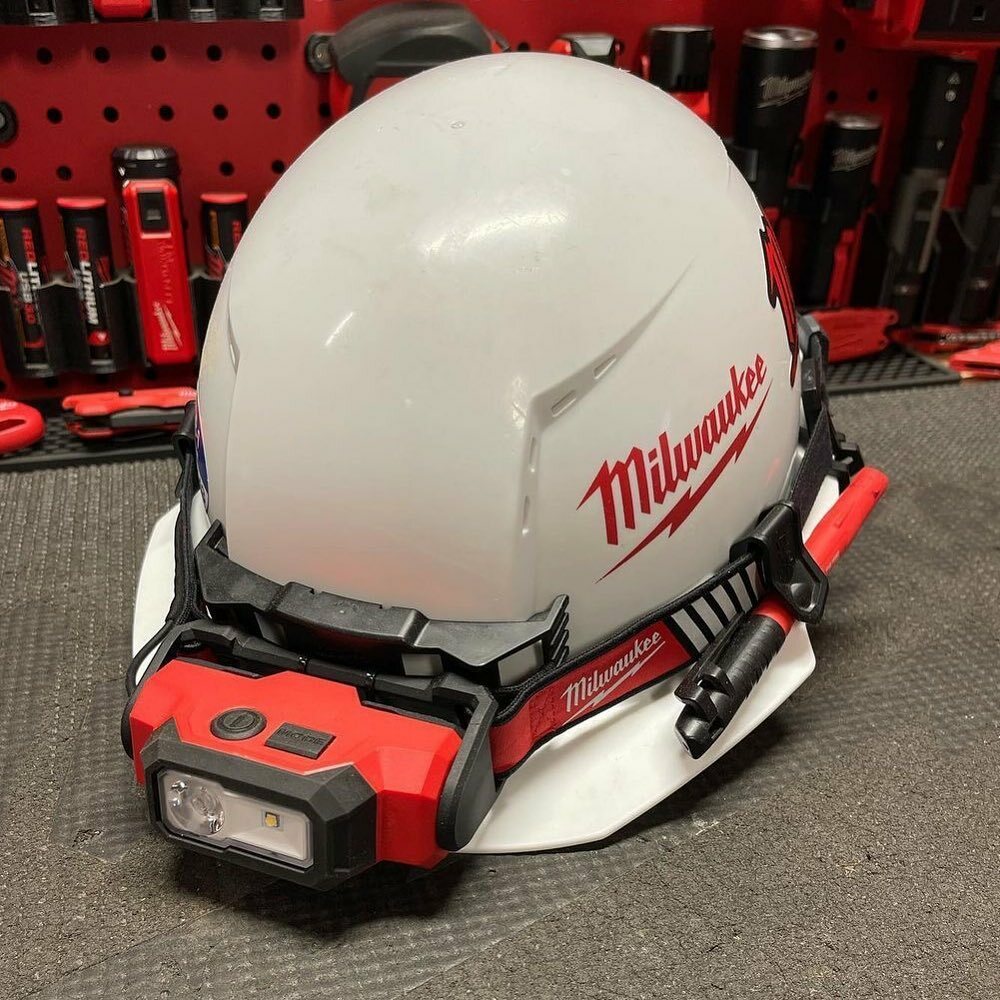 ToolsPremium's tweet photo. Posted @withregram • @milwaukee_tool_addict New Milwaukee 600 Lumens USB Rechargeable Beacon Hard Hat Kit (2116-21)
#milwaukeehardhat #milwaukeehardhatheadlamp #milwaukeehardhats #headlamp #headlamps #beacon #beaconlight #beaconlighting #organization #milwaukeetools #toolpo… https://t.co/1gC0jFusvm