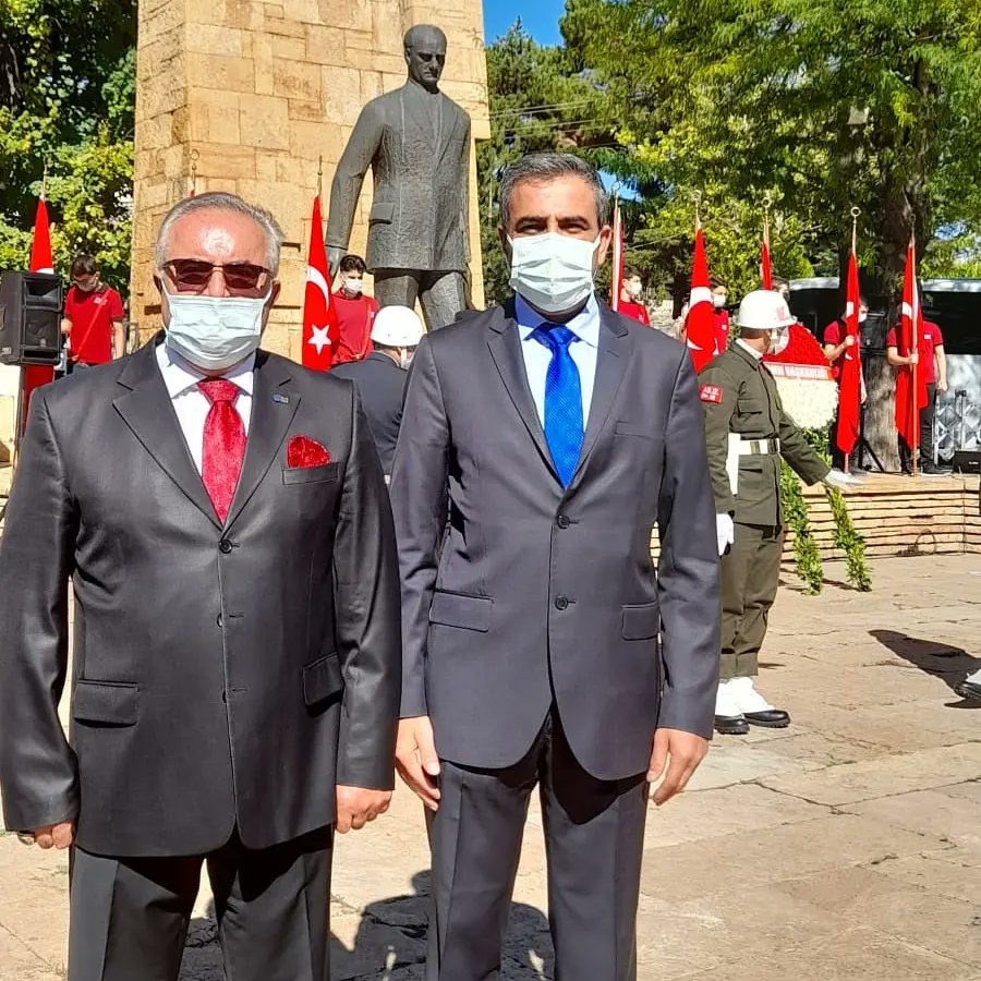 yusufkocsivas's tweet image. 4 eylül sivas kongresi 102. Yıl dönümü etkinliğine katıldık.
102 yıl önce tüm dünyaya haykırdığımız gibi,
&quot;Manda ve himaye asla kabul edilemez&quot;
Başta Mustafa Kemal ATATÜRK olmak üzere, kurtuluş mücadelesinde şehadete ulaşmış tüm şehitlerimizi, şükran ,minnet ve saygıyla anıyorum.