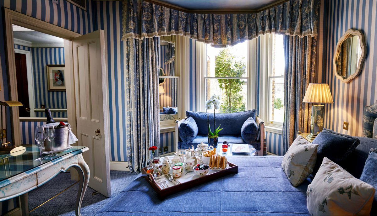 Wake up to garden views in the heart of Kensington and Chelsea. Where else in central London will you find such peace and quiet that feels like home?
.
.
.
#hotel #london #luxury #boutique