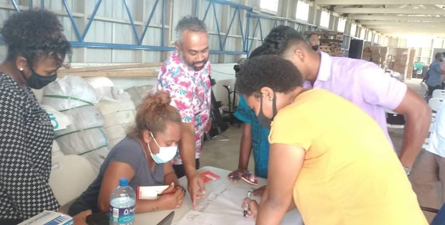 VaniCatanasiga's tweet photo. Orientation on CP & Accountability & humanitarian standards for 30 youth volunteers by Lautoka #DCOSS 2Day B4 deployment to C-19 response ops #communityled #localisationInAction #DCOSSstrong #FCOSSready @ChildFundAU @AusHPship @MRMDFiji @Pacific_2030 @FijiCouncil https://t.co/cNefLwkvWD