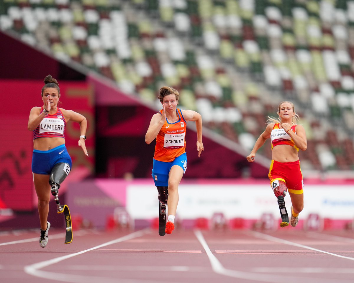 Na  een lange revalidatie heeft Fleur Schouten keihard moeten werken om de Spelen te halen en dan zet ze vannacht haar beste seizoenstijd neer in de 100 meter series! 
#paraathletics #parasport #paralympics #tokyo2020 
(foto:@helenewiesenhaanphotography)