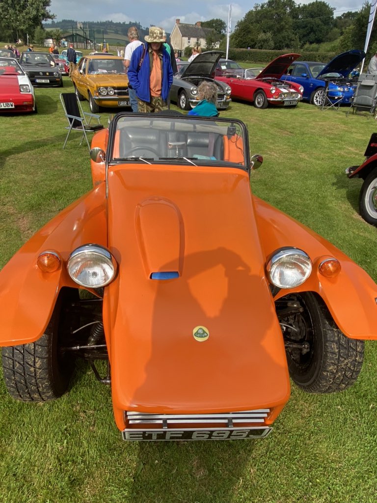 View Web Design tweet media