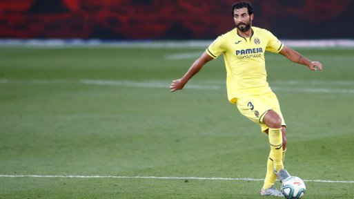 Happy 36th birthday to Villarreal defender Raul Albiol  . He won LaLiga in 2012 with Real Madrid. 