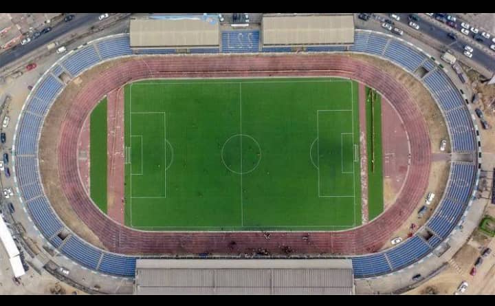 SodiqTade's tweet photo. Lekan Salami Sports Complex main bowl, Adamasingba. Only one person is called audio by ponmo boys. LMAO. https://t.co/uaIy7AEag4