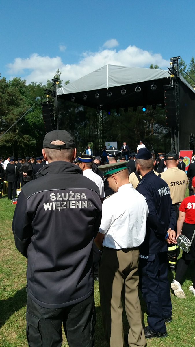 AdKozieg's tweet photo. @AdKozieg @SW_GOV_PL @kwpsppoznan @PowiatPoznaski #BezpieczniwPowieciePoznańskim https://t.co/nSdFHyeGCS