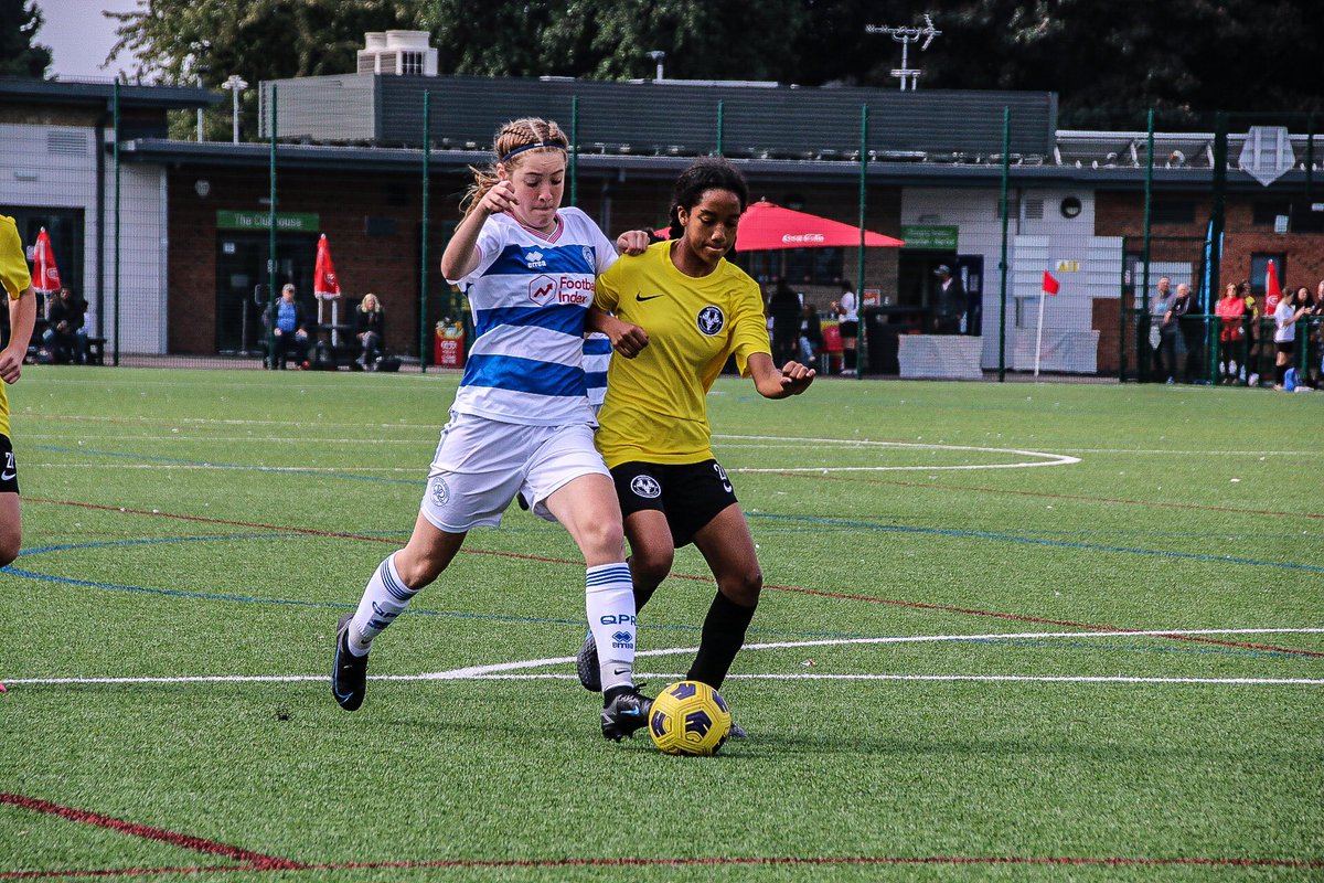 JPL_WARRIORS's tweet photo. 📸 A closely fought contest between @WLFC_Youth and @QPRGirls_FC! 

@jpluk | #JPLWarriors 🛡 https://t.co/6lXipy40ow