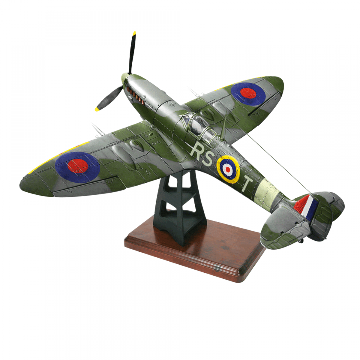 ModelSpaceFR's tweet photo. Le Spitfire est l'avion de chasse le plus célèbre de la Seconde Guerre mondiale ! Commandez dès maintenant votre kit complet pour le construire à l'échelle 1:12 ! https://t.co/lH7mH5jakm https://t.co/VBniOLPOpp