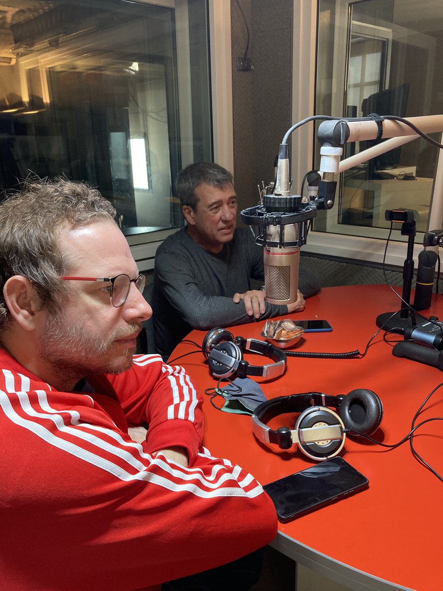 AdolBermejo's tweet photo. #AHORA 
Junto a @lucasilardo, en el programa "Cuestión Social" de @DoritaMarasco, dialogando con @GabrielMarasco en @RED101fm 

#VolverACreer❤️

FM 101.5 📻

Los podrás escuchar en este link 👇 
https://t.co/hQZNxmnG9e https://t.co/KddupFsLaD